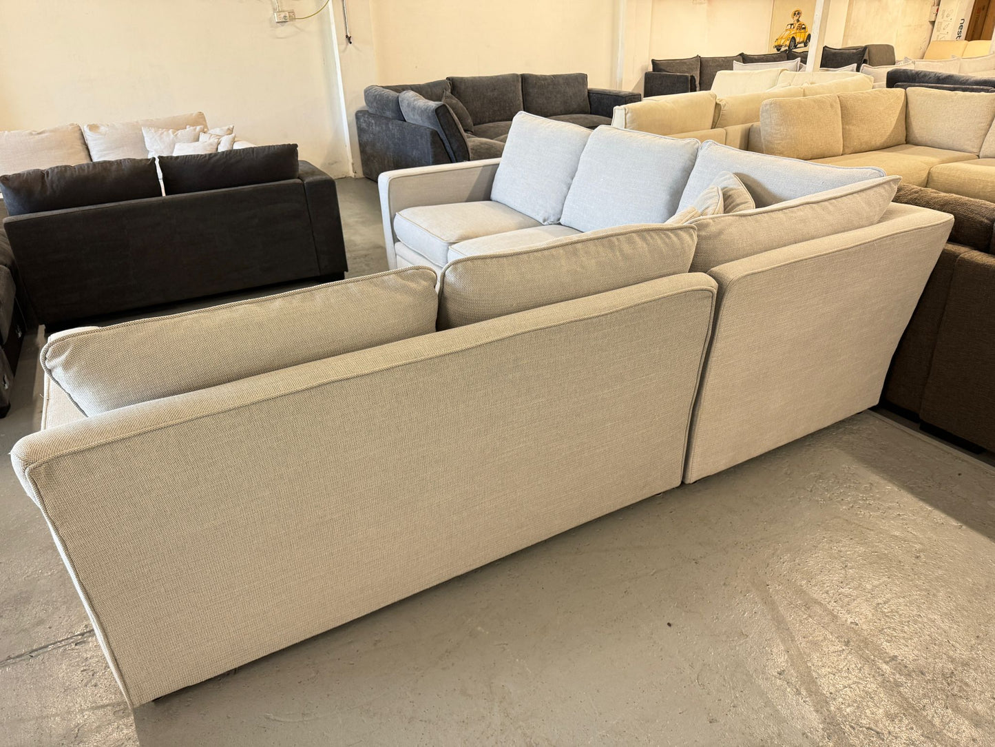 ⭐️ Freedom Corner Couch | Pre-owned – Steam cleaned | SYDNEY WIDE DELIVERY