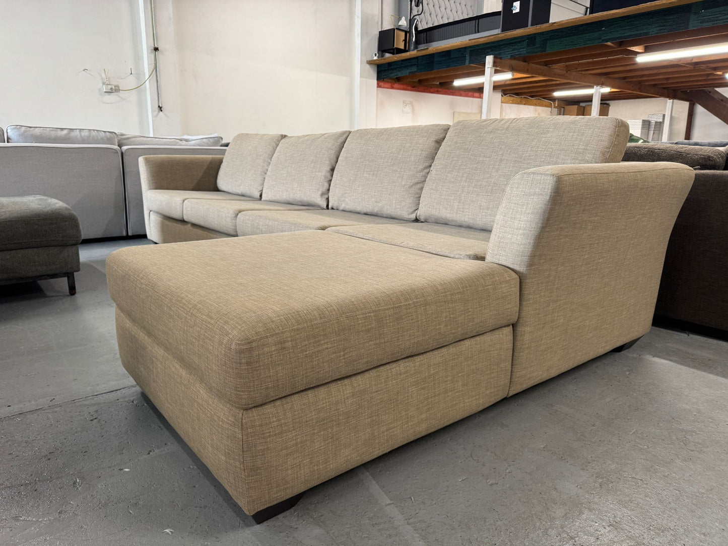 ⭐️Australian made L-shape Sofa | Pre-owned – Steam cleaned | SYDNEY WIDE DELIVERY