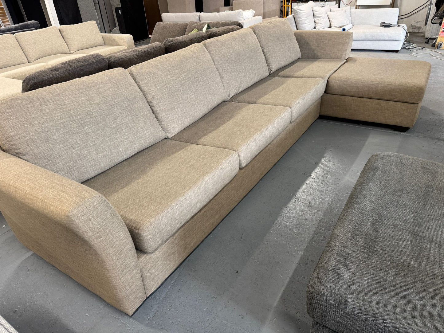 ⭐️Australian made L-shape Sofa | Pre-owned – Steam cleaned | SYDNEY WIDE DELIVERY