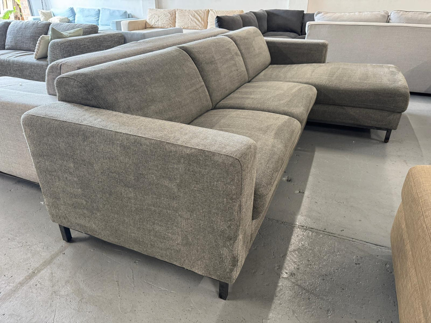 ⭐️L-shape Grey sofa| Pre-owned – Steam cleaned | SYDNEY WIDE DELIVERY