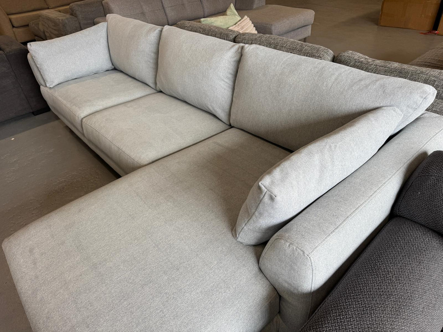 ⭐️ Nick scali L-shape sofa | Pre-owned – Steam cleaned | SYDNEY WIDE DELIVERY
