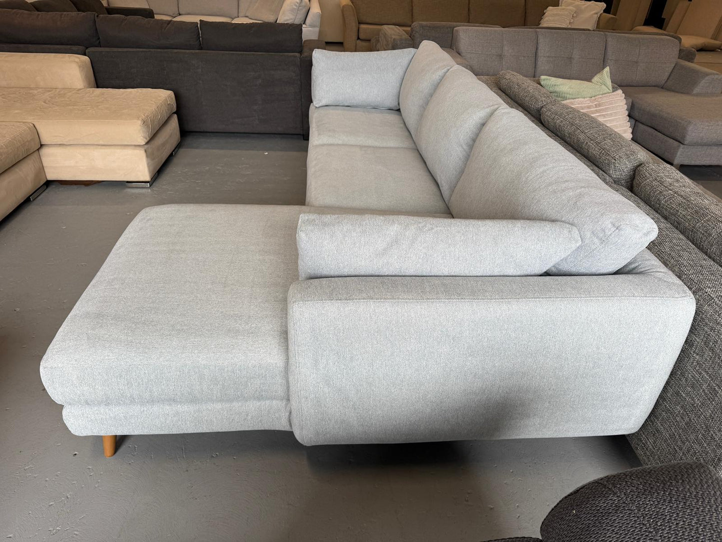 ⭐️ Nick scali L-shape sofa | Pre-owned – Steam cleaned | SYDNEY WIDE DELIVERY