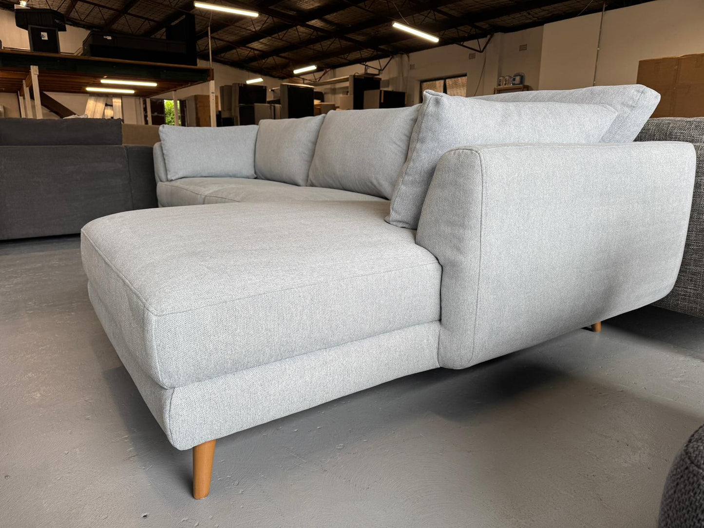⭐️ Nick scali L-shape sofa | Pre-owned – Steam cleaned | SYDNEY WIDE DELIVERY