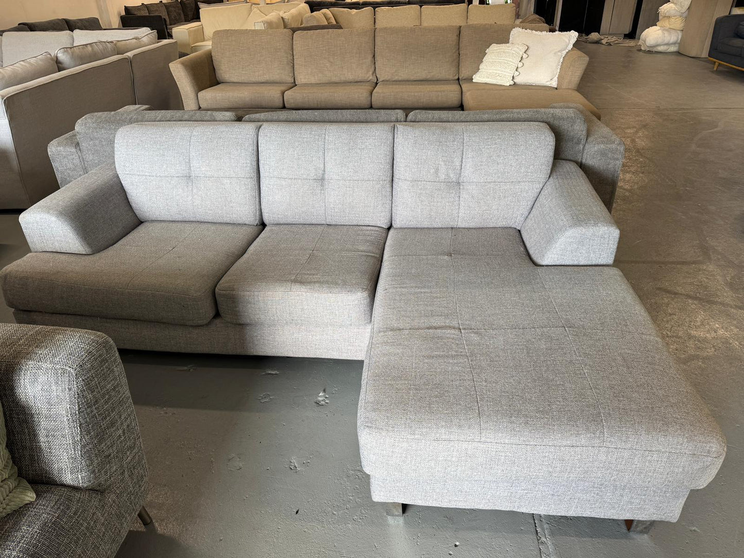 ⭐️Grey L-shape sofa | Pre-owned – Steam cleaned | SYDNEY WIDE DELIVERY