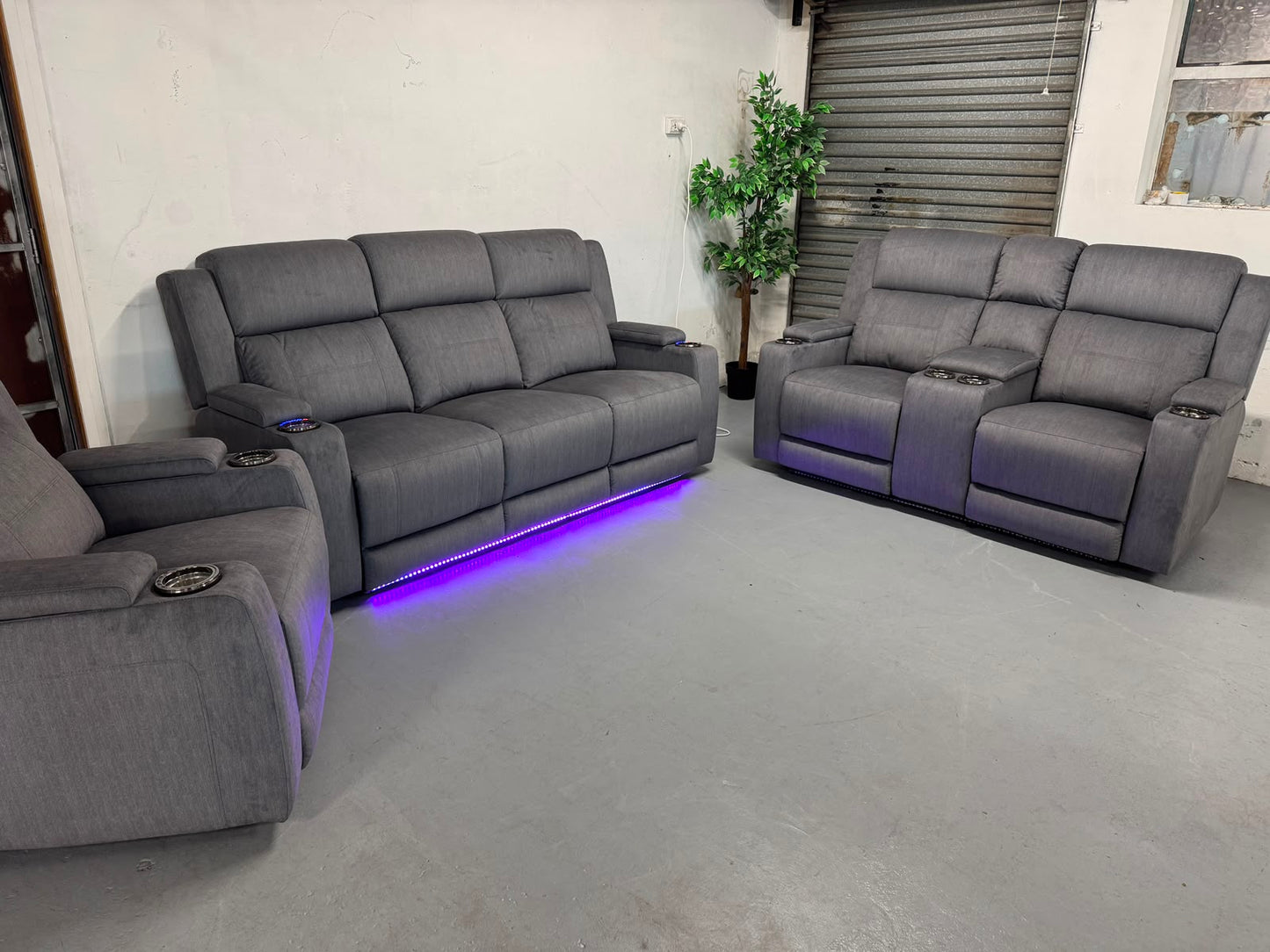 Harvey Norman 5-Seater Electric Recliner Lounge – LED Lights & Adjustable Headrests | BRAND NEW ✨