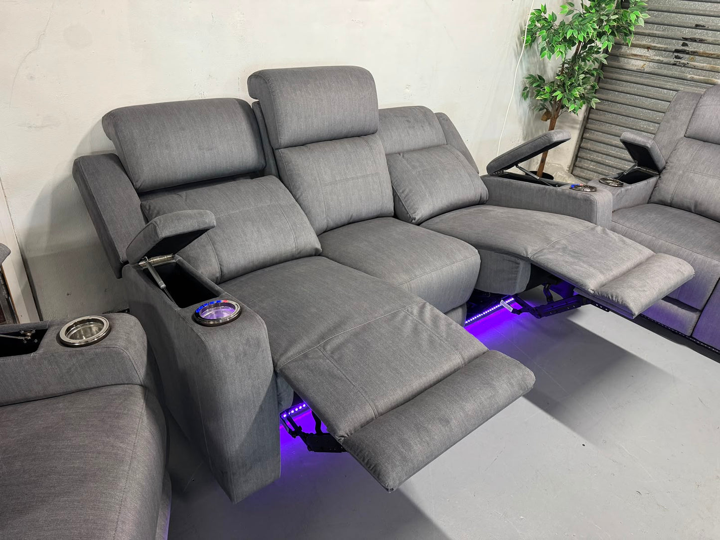 Harvey Norman 5-Seater Electric Recliner Lounge – LED Lights & Adjustable Headrests | BRAND NEW ✨