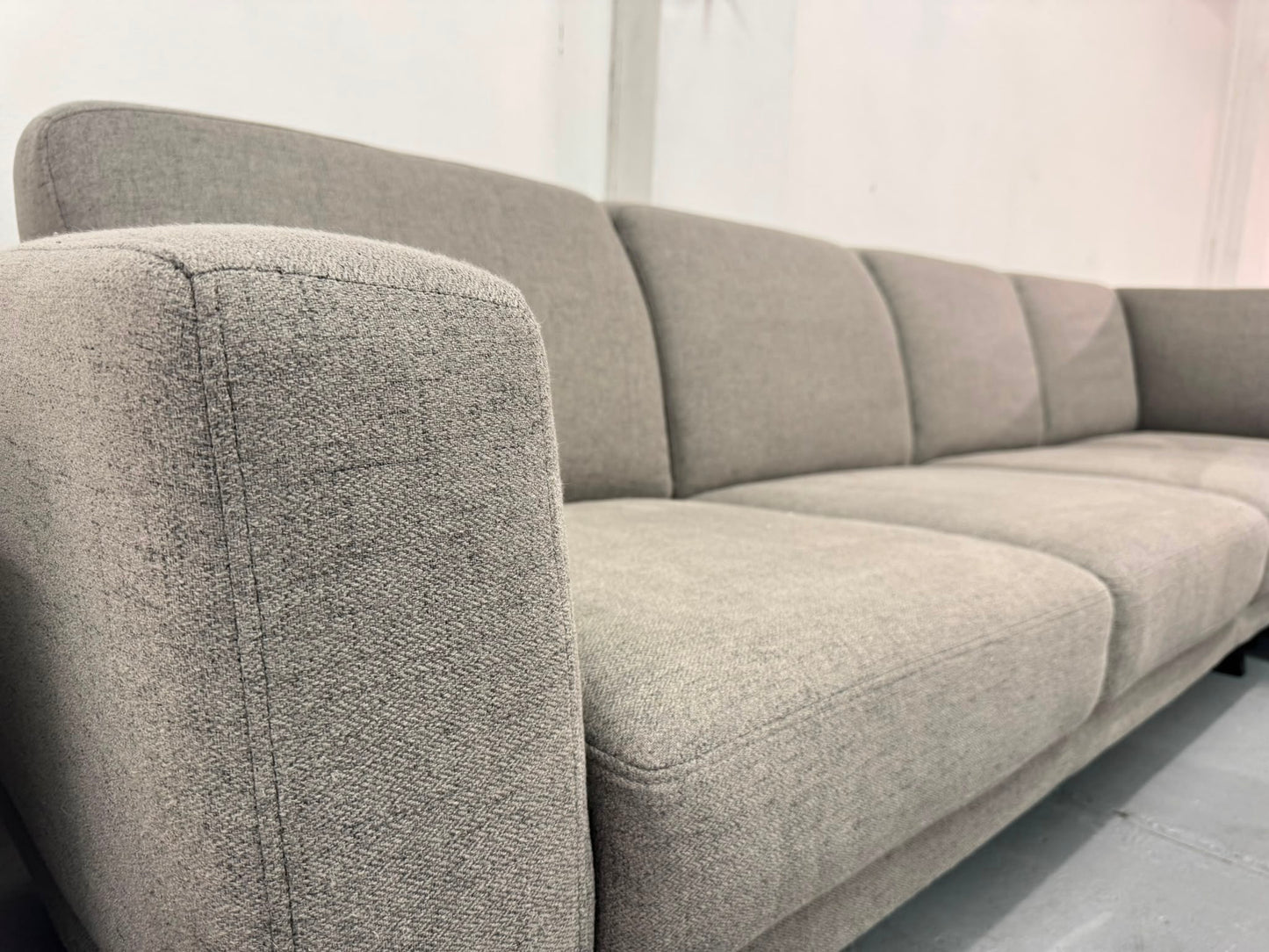 Grey Corner Sofa – Comfortable & Spacious | Pre-Owned | Steam Cleaned | Sydney-Wide Delivery