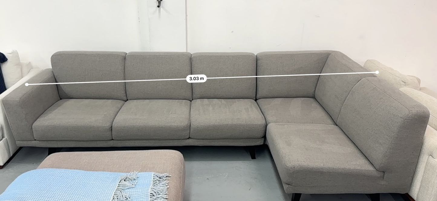 Grey Corner Sofa – Comfortable & Spacious | Pre-Owned | Steam Cleaned | Sydney-Wide Delivery