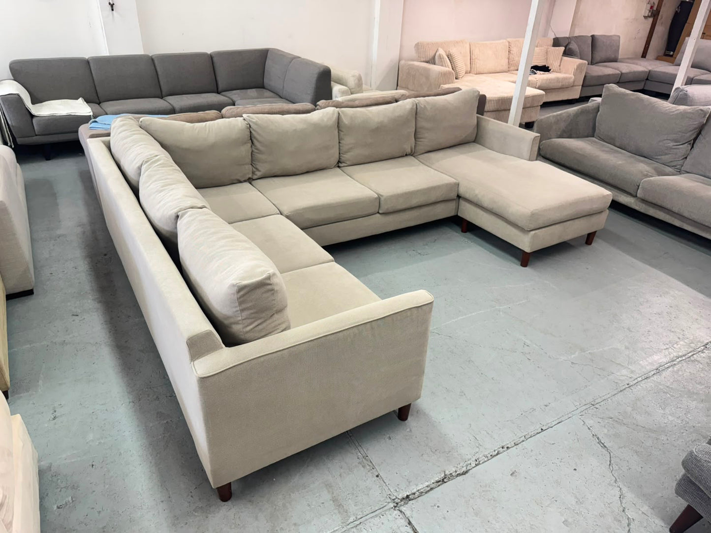 Lounge Innovations Corner Sofa – Reversible Chaise | Cloud Comfort | Pre-Owned | Steam Cleaned
