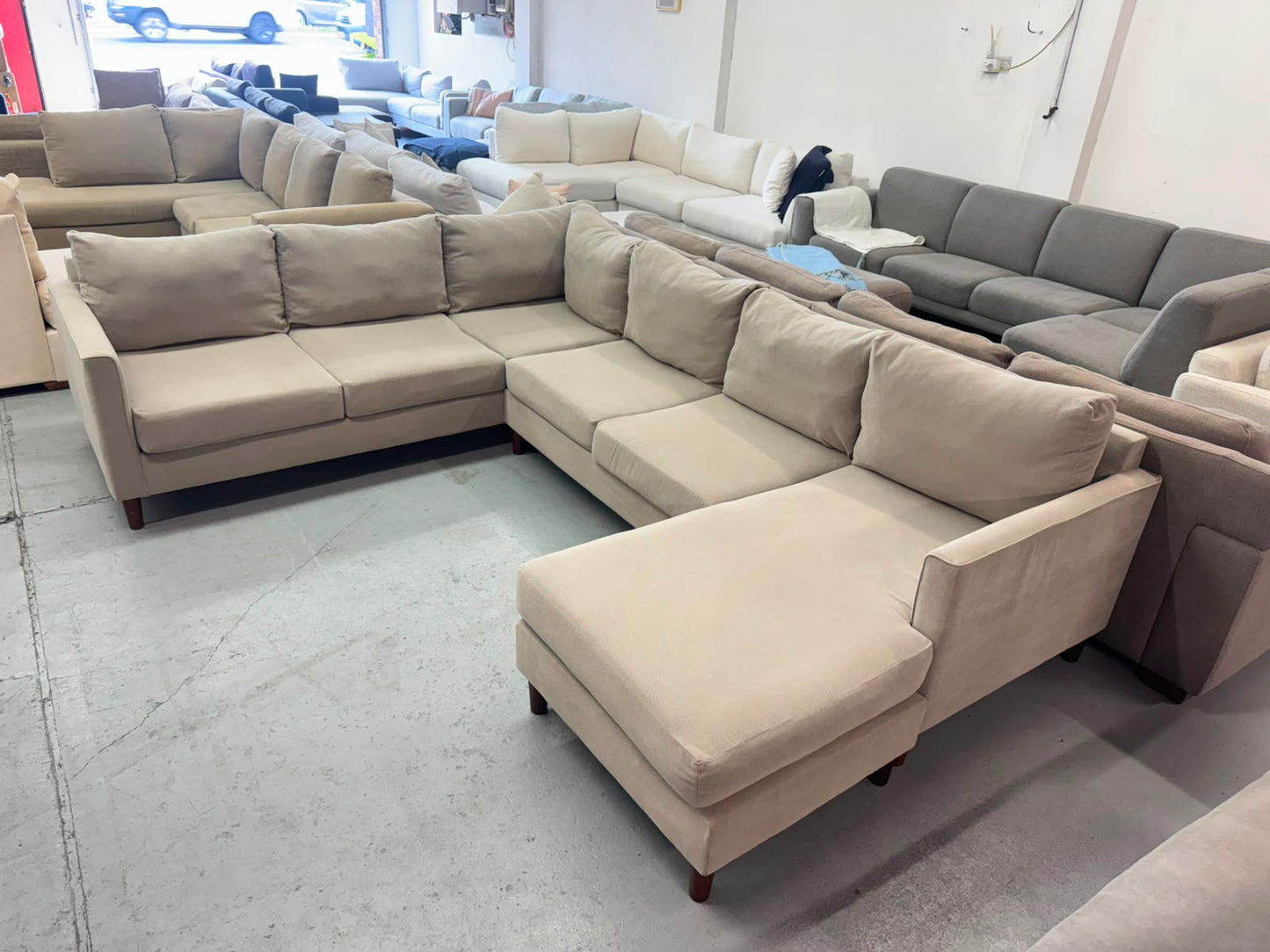 Lounge Innovations Corner Sofa – Reversible Chaise | Cloud Comfort | Pre-Owned | Steam Cleaned