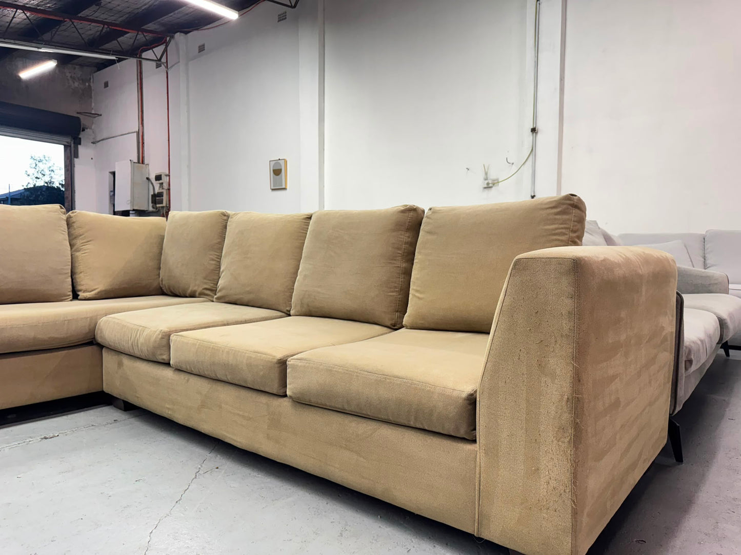 Mocha L-Shape Lounge – Spacious L-Shape | Pre-Owned | Steam Cleaned | Sydney-Wide Delivery