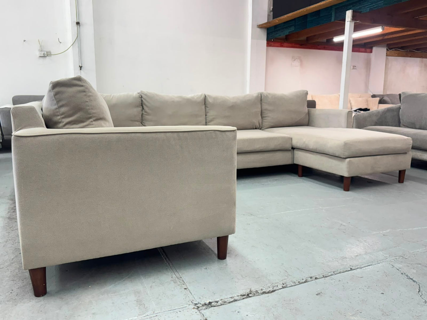 Lounge Innovations Corner Sofa with Reversible Chaise – Preowned | Steam Cleaned | Sydney-Wide Delivery ✨