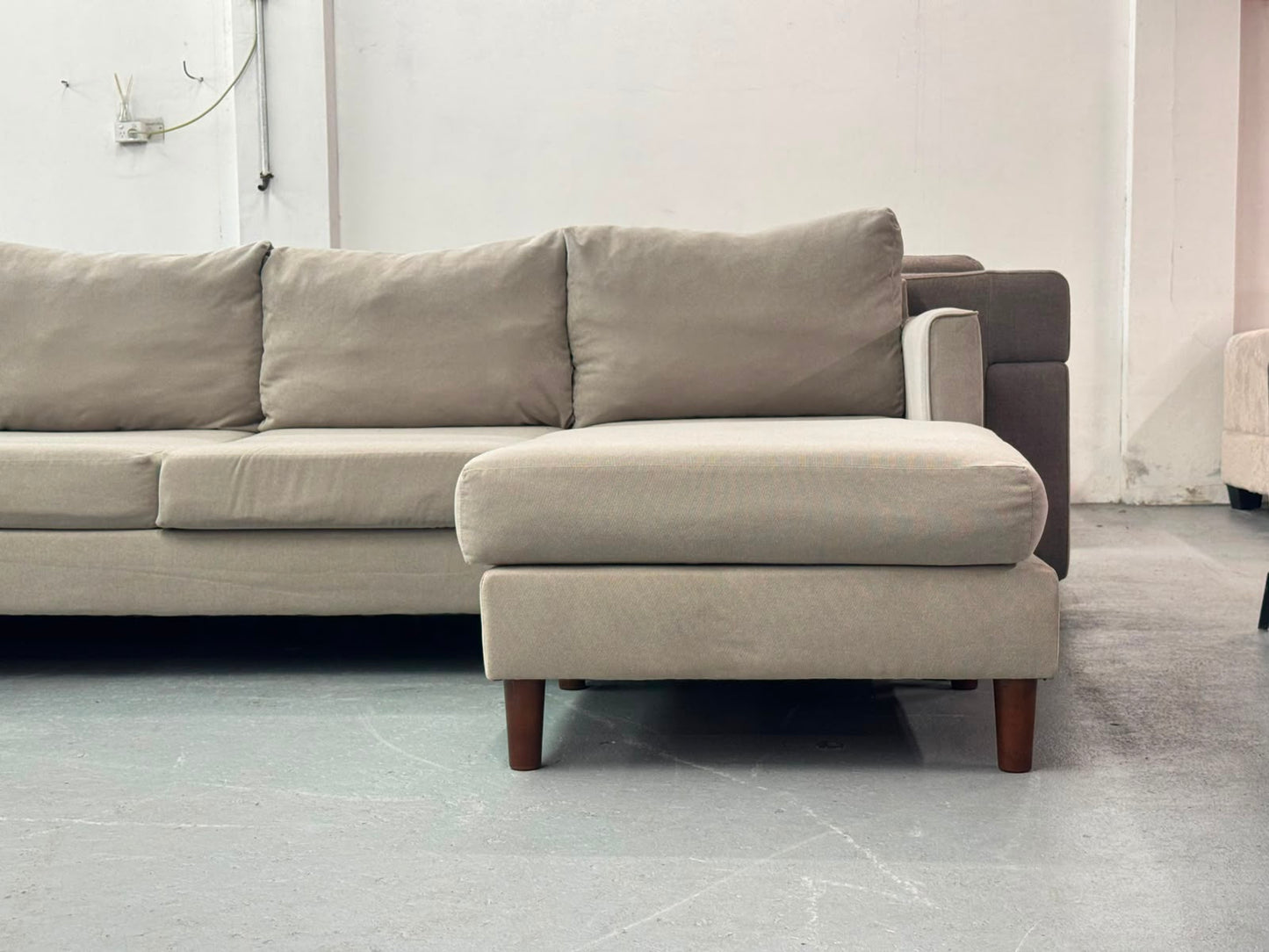 Lounge Innovations Corner Sofa with Reversible Chaise – Preowned | Steam Cleaned | Sydney-Wide Delivery ✨