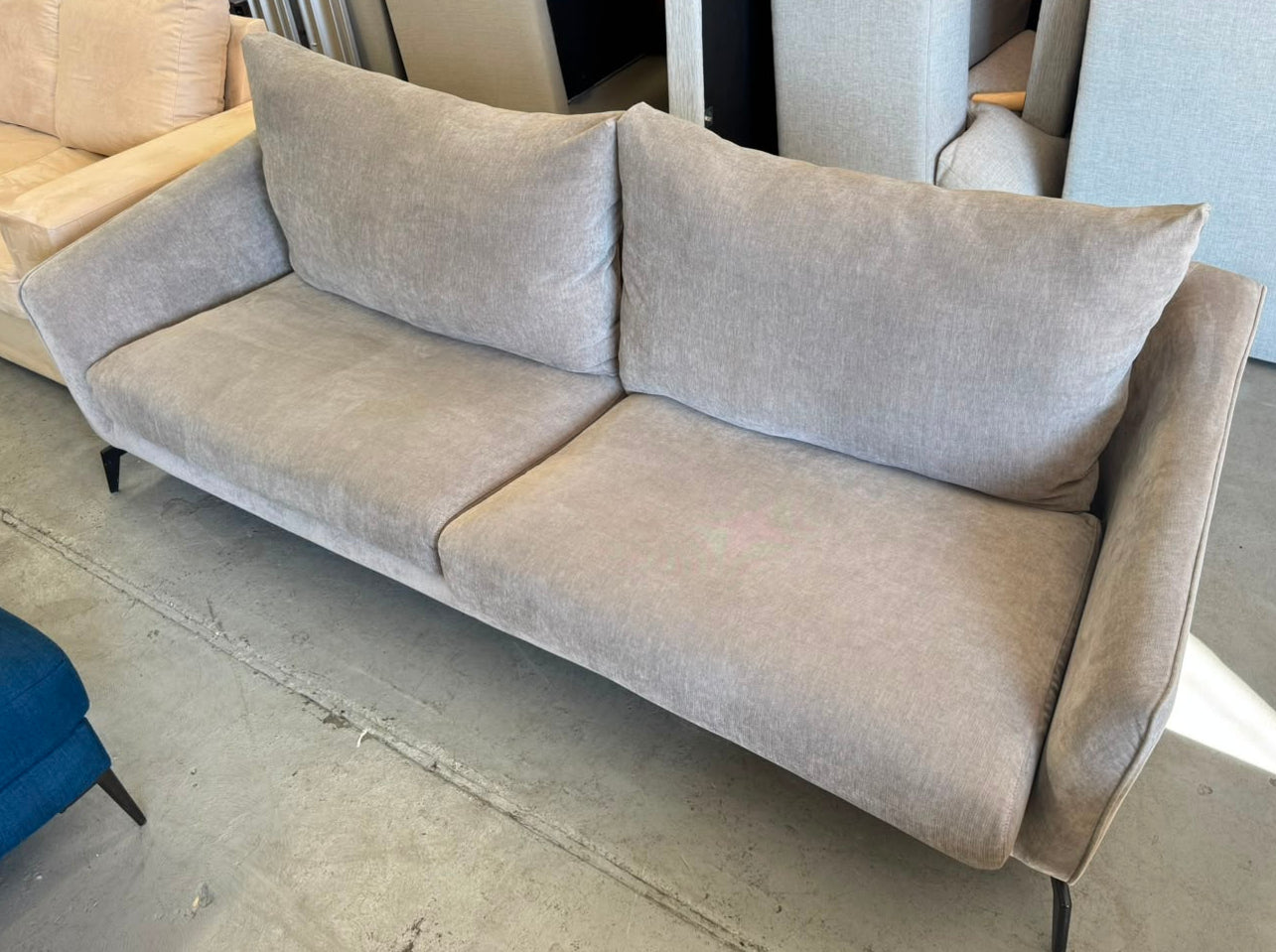 Davin 3 Seater Sofa | Pre-Owned | Steam Cleaned | Sydney-Wide Delivery✨