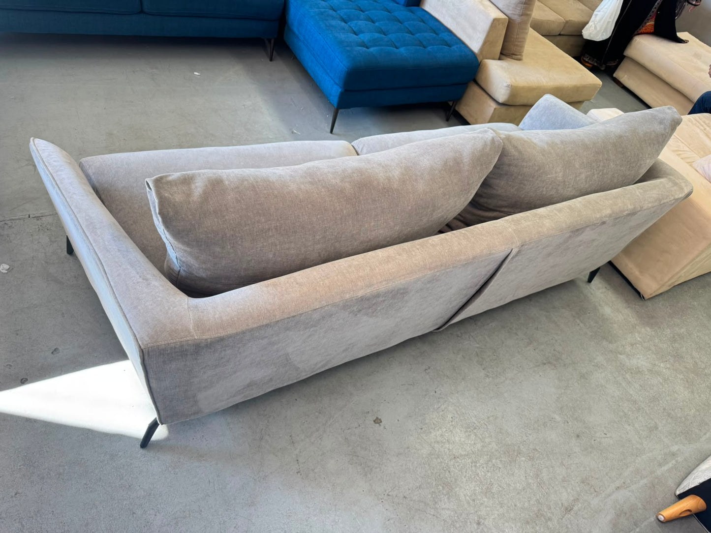 Davin 3 Seater Sofa | Pre-Owned | Steam Cleaned | Sydney-Wide Delivery✨
