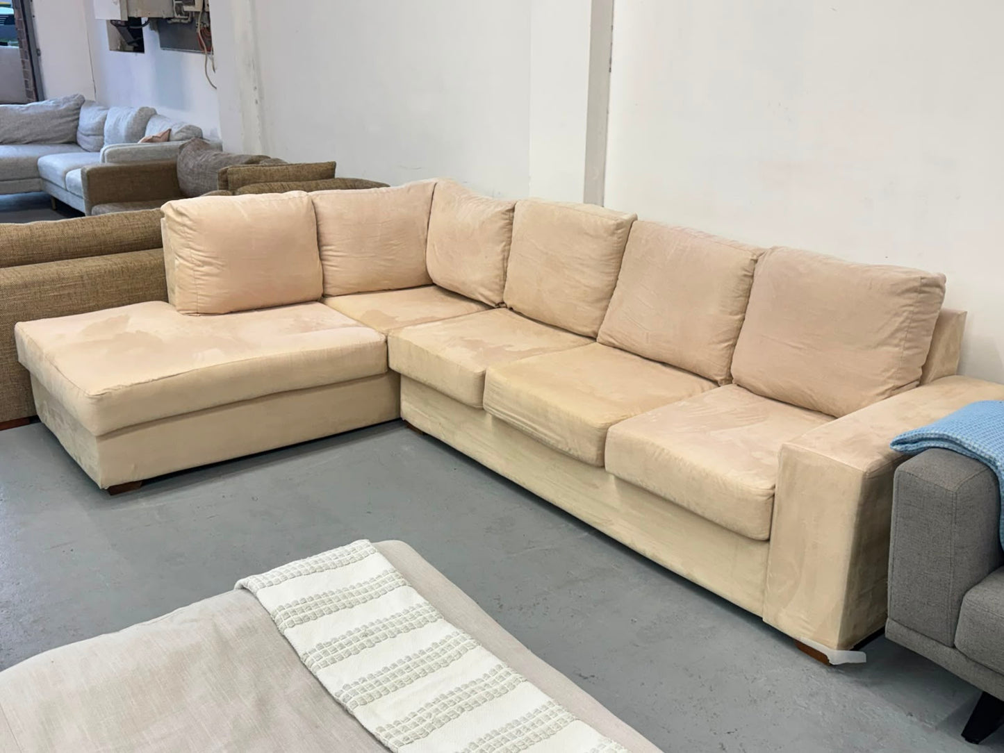 Beige L-Shape Sofa | Preowned | Steam Cleaned | Sydney-Wide Delivery✨