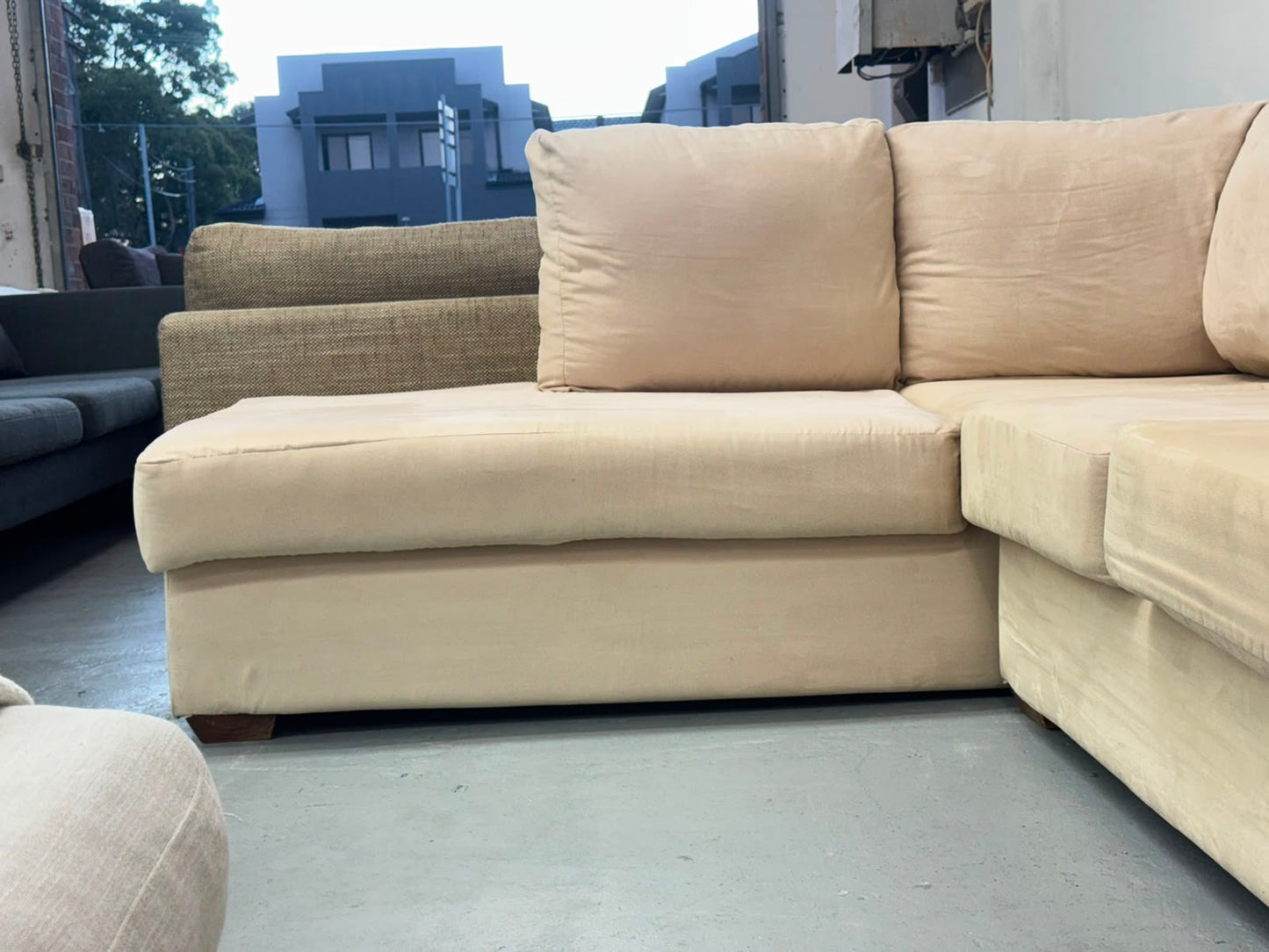 Beige L-Shape Sofa | Preowned | Steam Cleaned | Sydney-Wide Delivery✨