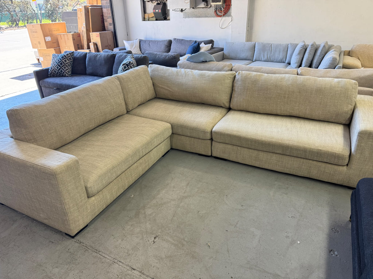 Spacious Freedom 'Aspect' Modular Sofa | Pre-Owned | Sydney Wide Delivery