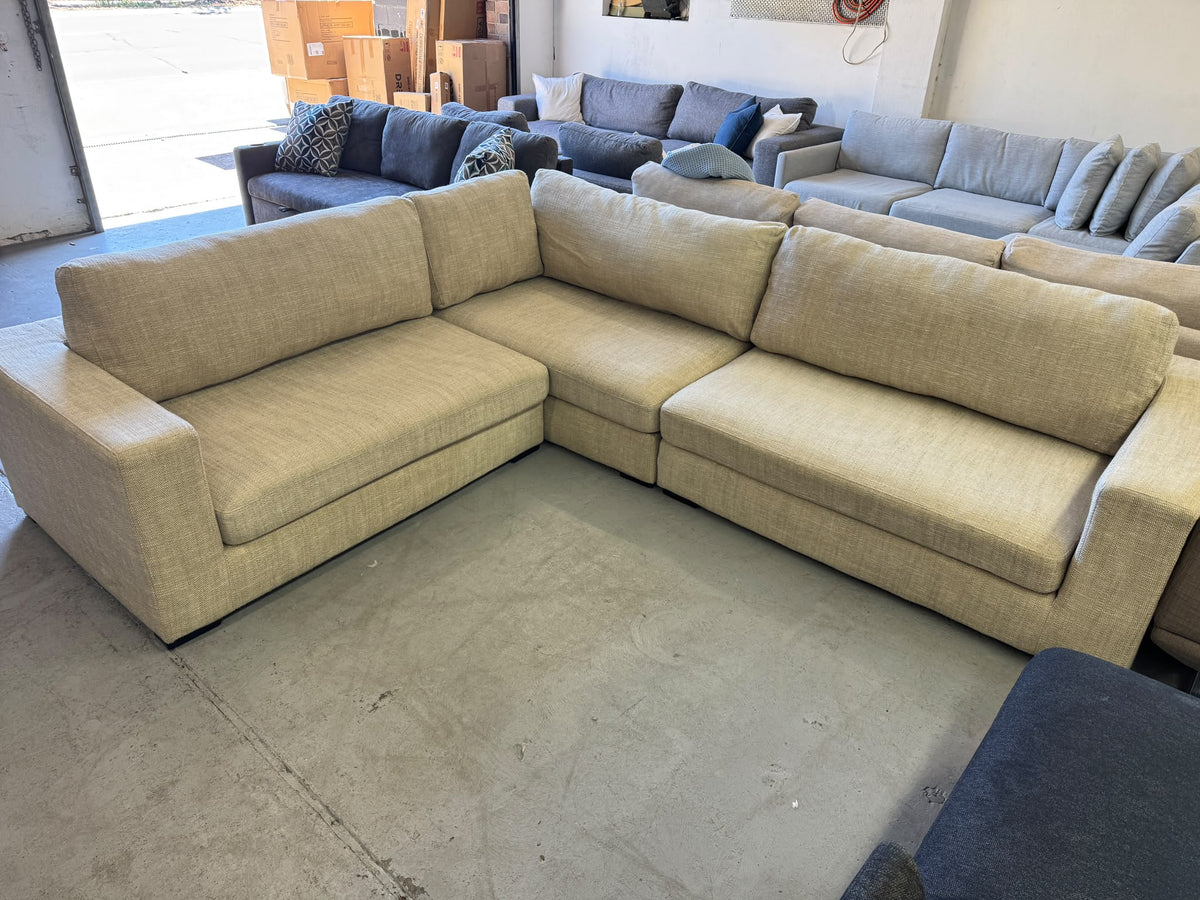 Spacious Freedom 'Aspect' Modular Sofa | Pre-Owned | Sydney Wide Delivery