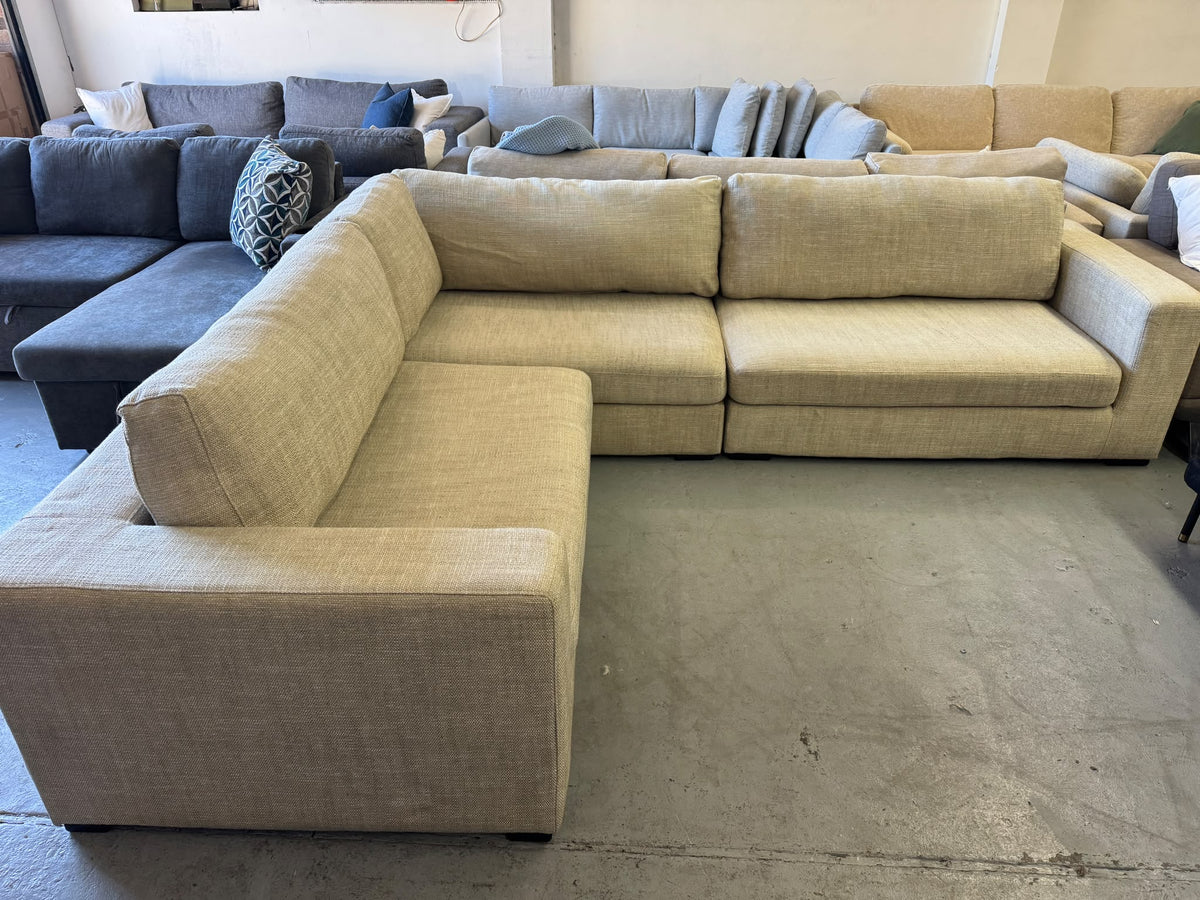 Spacious Freedom 'Aspect' Modular Sofa | Pre-Owned | Sydney Wide Delivery