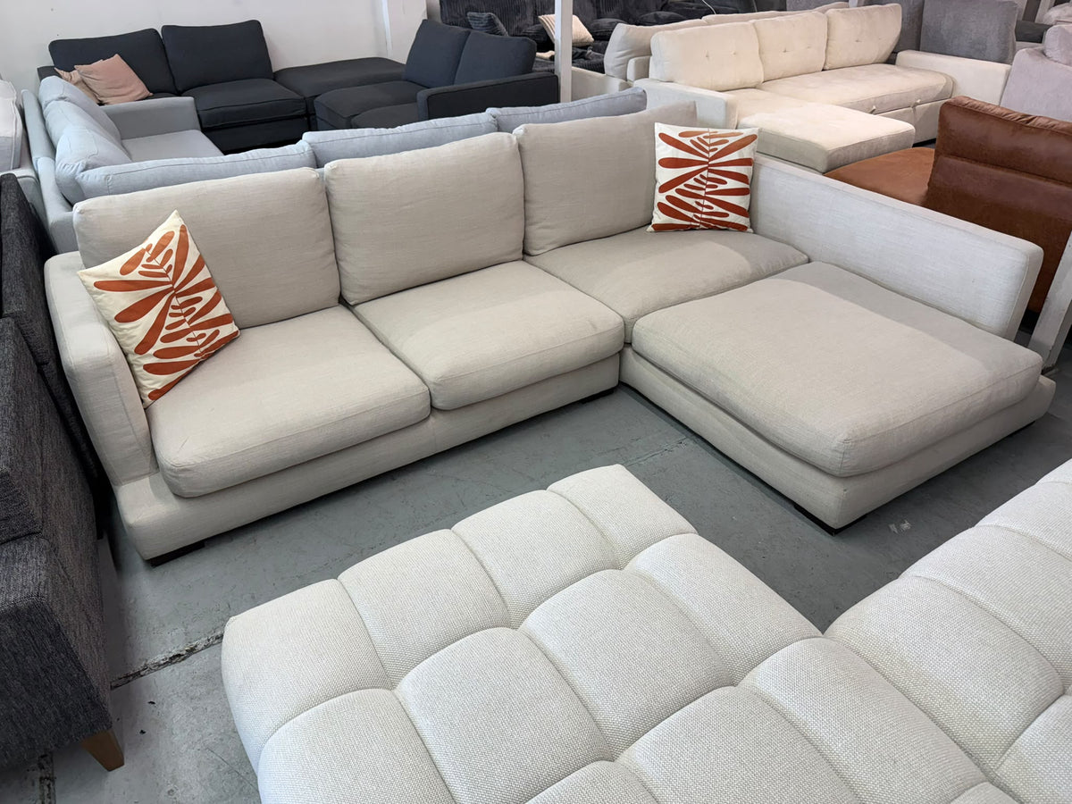 Freedom Long Island L-Shape Sofa with Chaise | Sydney Wide Delivery | Pre-Owned