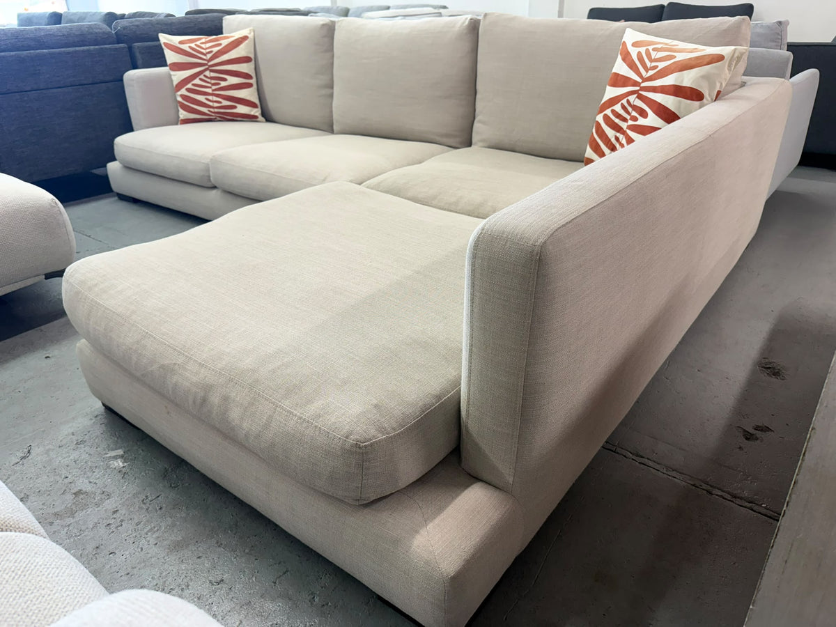 Freedom Long Island L-Shape Sofa with Chaise | Sydney Wide Delivery | Pre-Owned