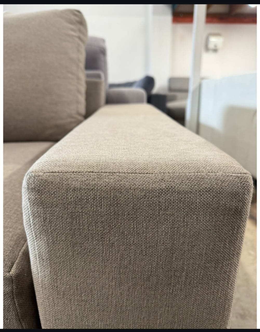 ⭐️Beige L- Shape sofa with Ottoman | Pre-owned – Steam cleaned | SYDNEY WIDE DELIVERY