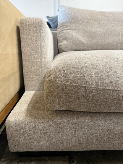 🌟 Long Island with Ottoman – LIMITED STOCK 🌟