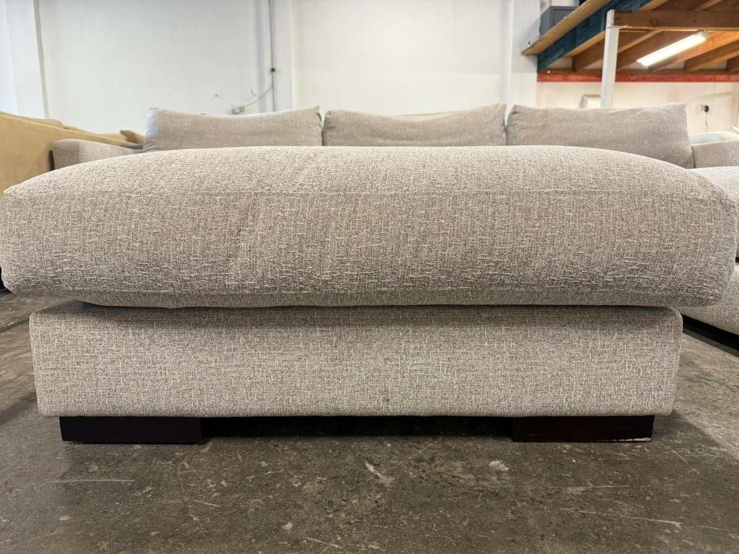 🌟 Long Island with Ottoman – LIMITED STOCK 🌟