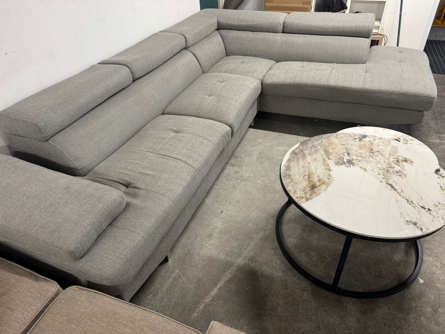 ⭐️Adjustable Headrest Sofa | Pre-owned – Steam cleaned | SYDNEY WIDE DELIVERY