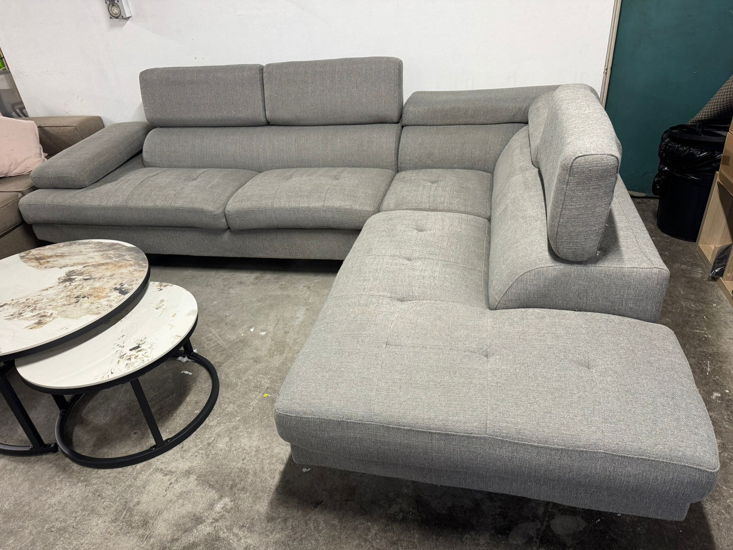 ⭐️Adjustable Headrest Sofa | Pre-owned – Steam cleaned | SYDNEY WIDE DELIVERY