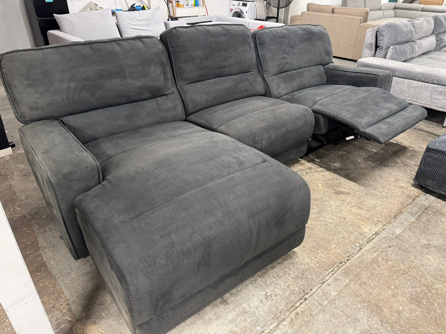 ⭐️ L-Shape Recliner Sofa | Pre-owned – Steam cleaned | SYDNEY WIDE DELIVERY