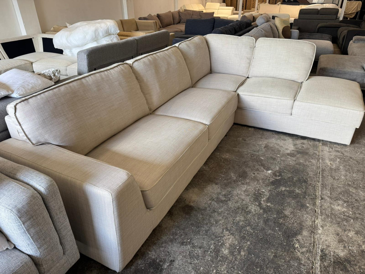 ⭐️James Lane Corner Couch| Pre-owned – Steam cleaned | SYDNEY WIDE DELIVERY