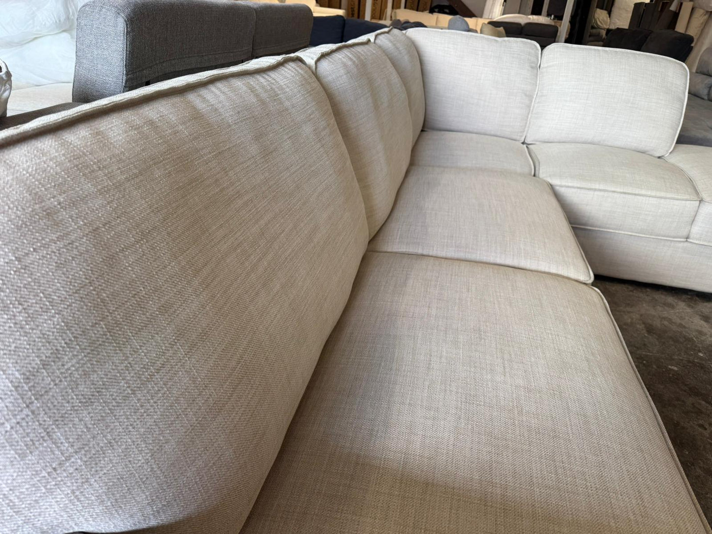 ⭐️James Lane Corner Couch| Pre-owned – Steam cleaned | SYDNEY WIDE DELIVERY