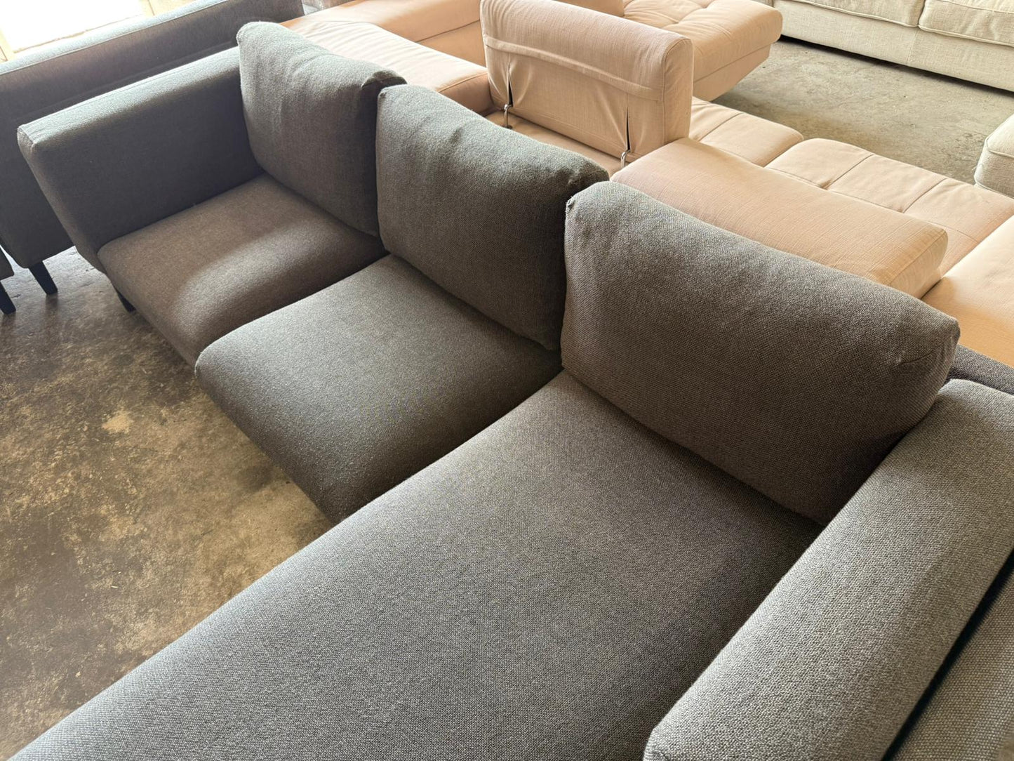 ⭐️Charcoal L-shape Sofa | Pre-owned – Steam cleaned | SYDNEY WIDE DELIVERY