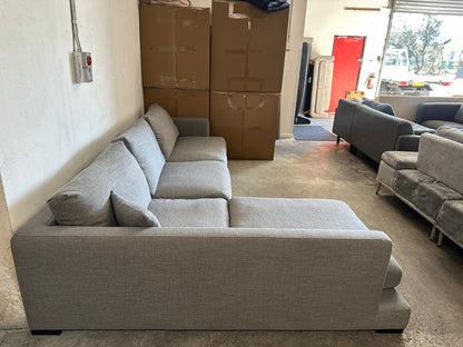 ⭐️ Freedom feather Cushions and Seating couch | Pre-owned – Steam cleaned | SYDNEY WIDE DELIVERY