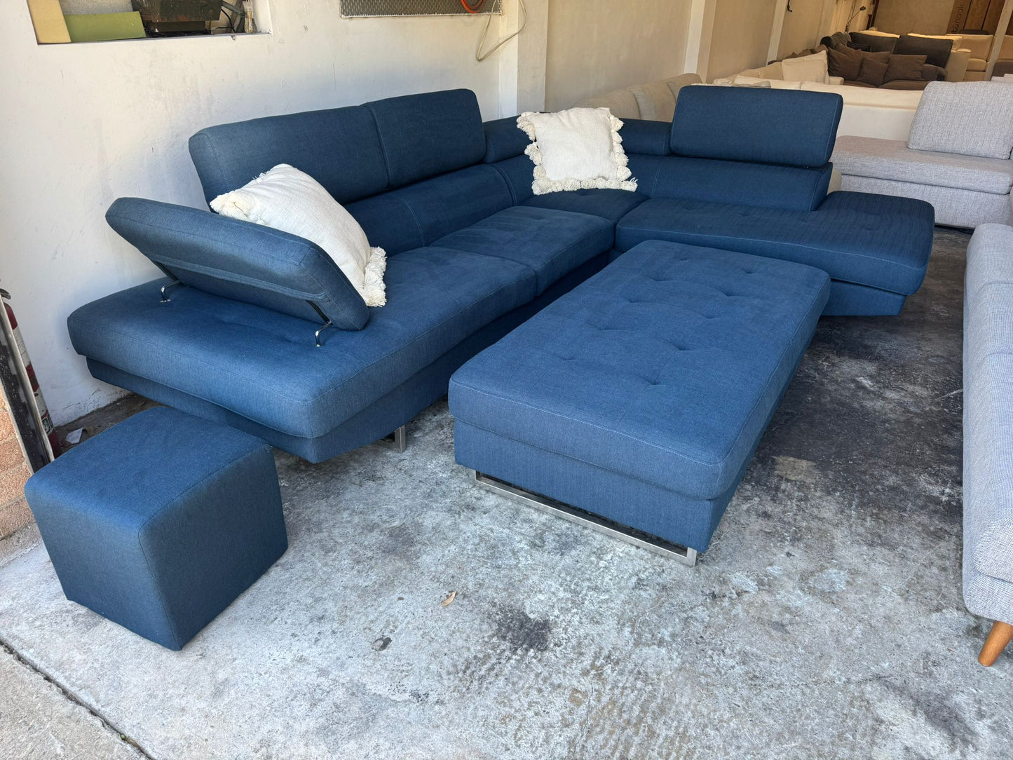 ⭐️ Adjustable headrest sofa with Ottoman | Pre-owned – Steam cleaned | SYDNEY WIDE DELIVERY