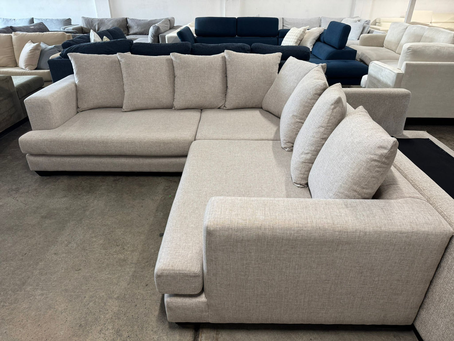 ⭐️Australian made Corner Sofa | Pre-owned – Steam cleaned | SYDNEY WIDE DELIVERY