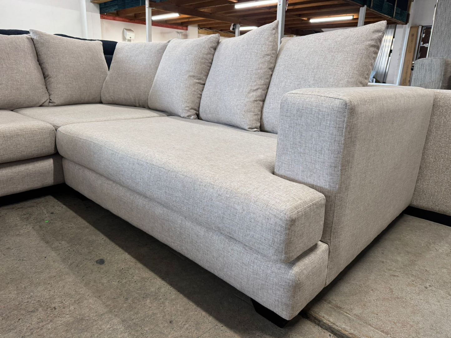 ⭐️Australian made Corner Sofa | Pre-owned – Steam cleaned | SYDNEY WIDE DELIVERY