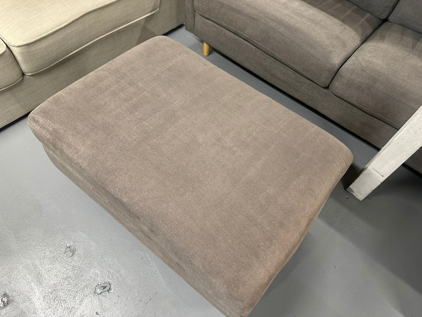 ⭐️ L-Shape sofa with ottoman  | Pre-owned – Steam cleaned | SYDNEY WIDE DELIVERY