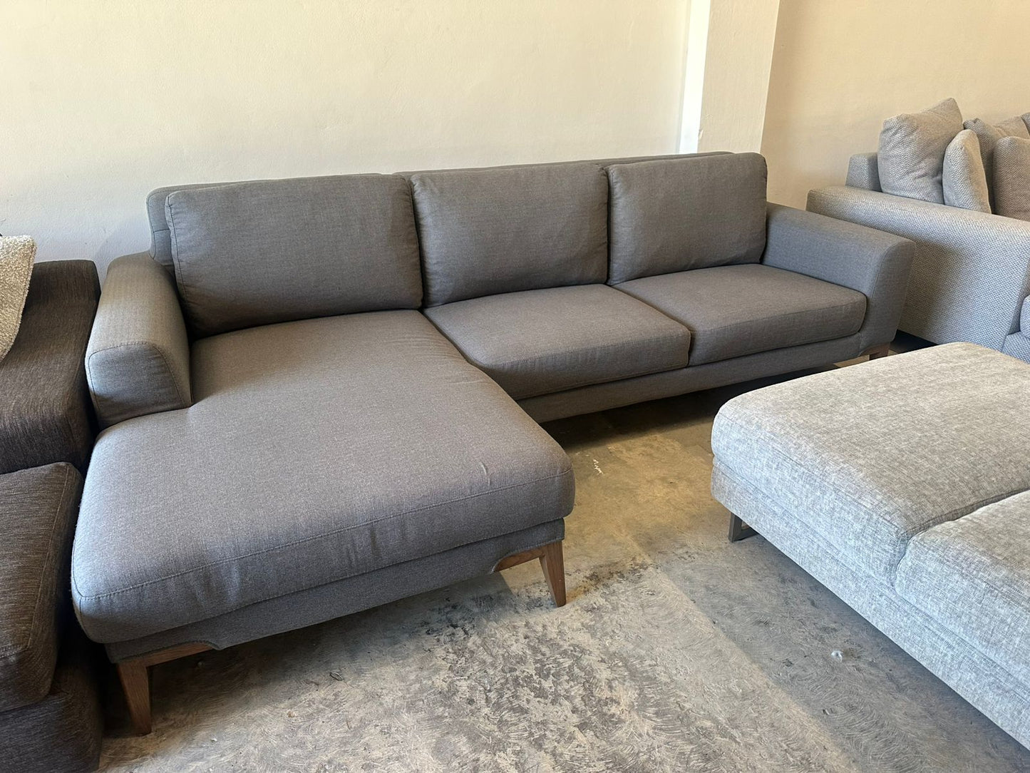 ⭐️ Nick Scali L shape sofa  | Pre-owned – Steam cleaned | SYDNEY WIDE DELIVERY