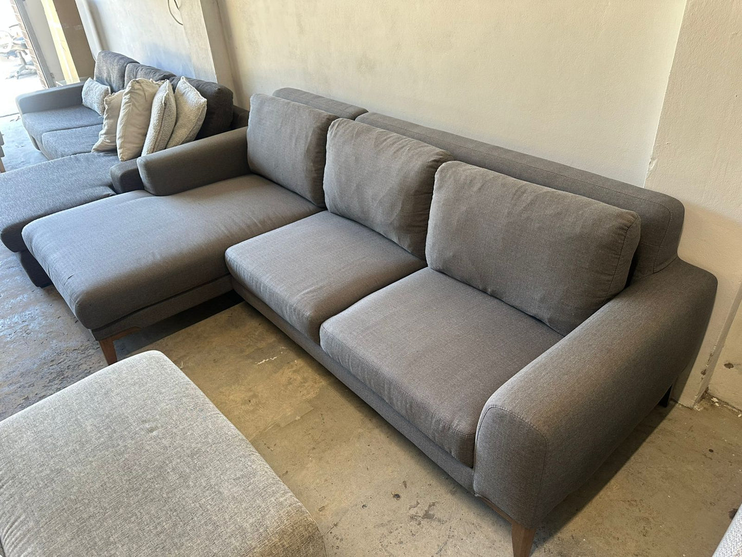 ⭐️ Nick Scali L shape sofa  | Pre-owned – Steam cleaned | SYDNEY WIDE DELIVERY