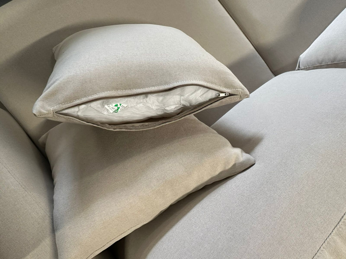 ⭐️Beige corner sofa | Pre-owned – Steam cleaned | SYDNEY WIDE DELIVERY