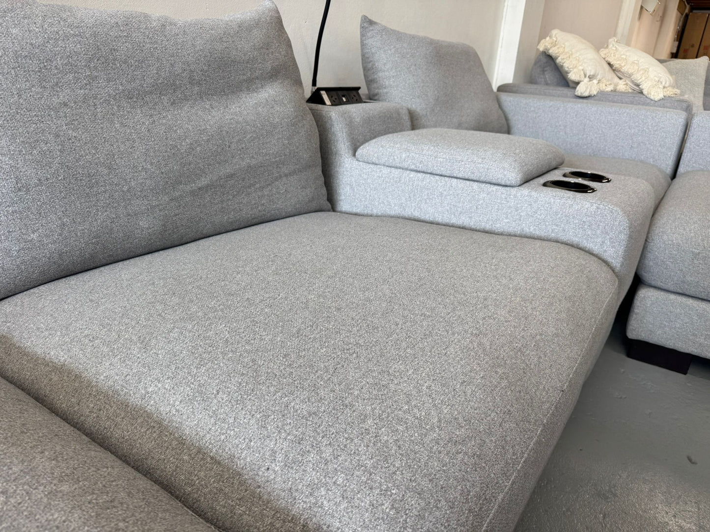 ⭐️ Harvey Norman - Gray modular reversible chaise sofa  | Pre-owned – Steam cleaned | SYDNEY WIDE DELIVERY