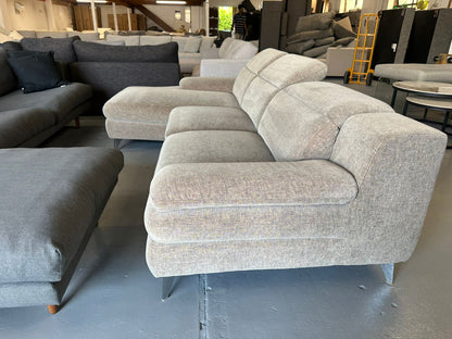 ⭐️Nick Scali Adjustable headrest sofa | Pre-owned – Steam cleaned | SYDNEY WIDE DELIVERY