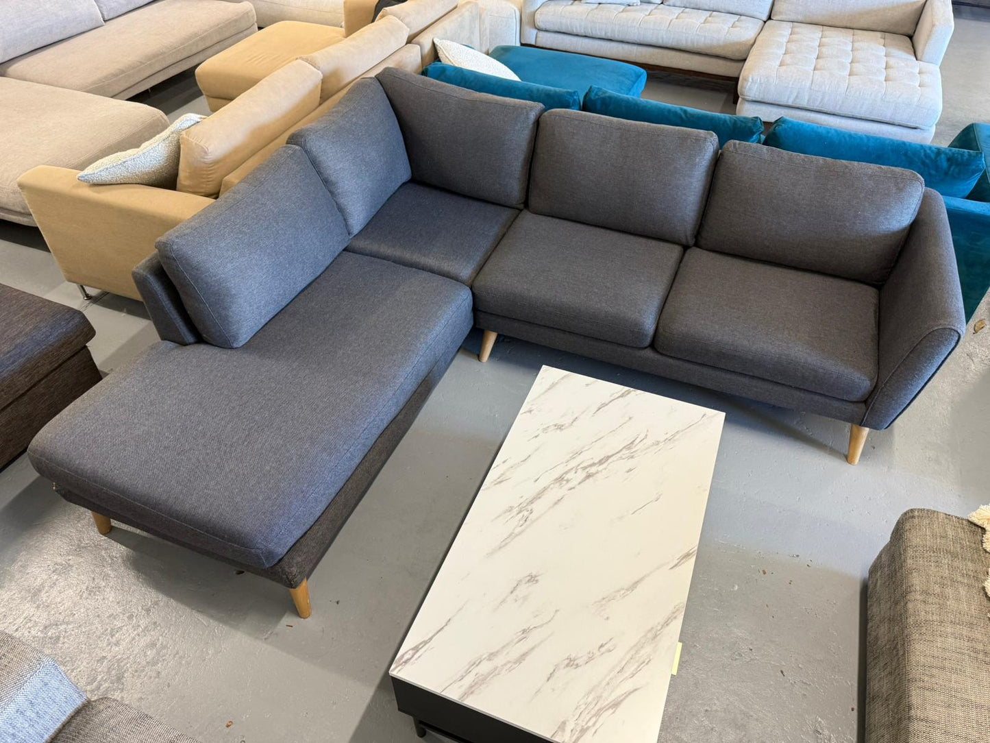 ⭐️ Lounge lovers corner Sofa | Pre-owned – Steam cleaned | SYDNEY WIDE DELIVERY