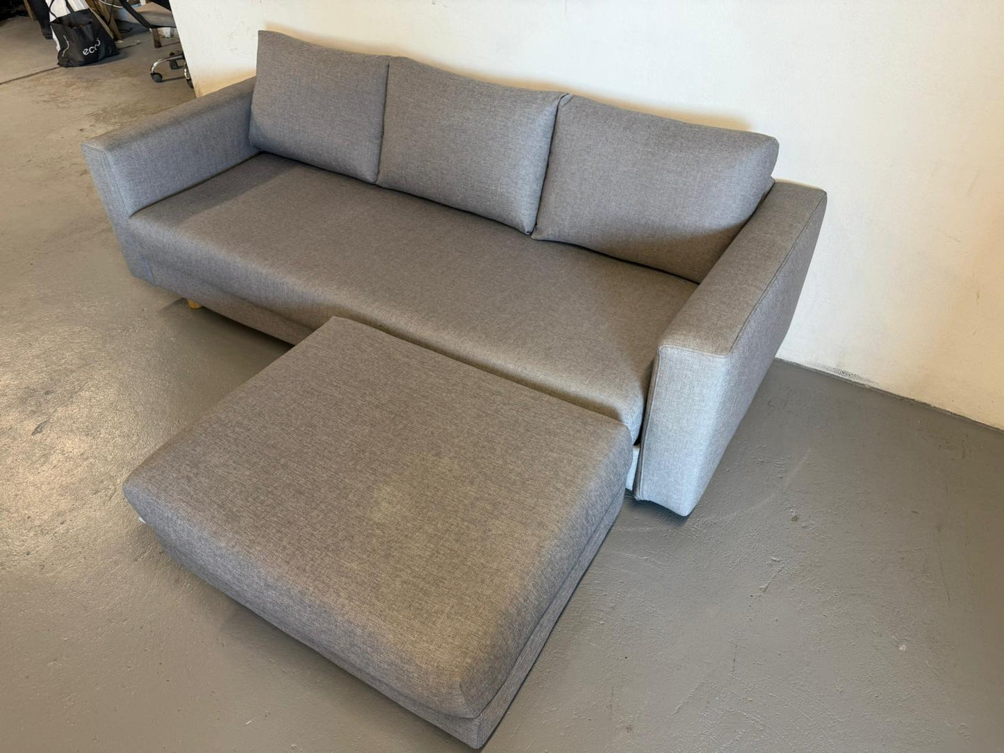 ⭐️ Koala 3 seater with ottoman | Pre-owned – Steam cleaned | SYDNEY WIDE DELIVERY