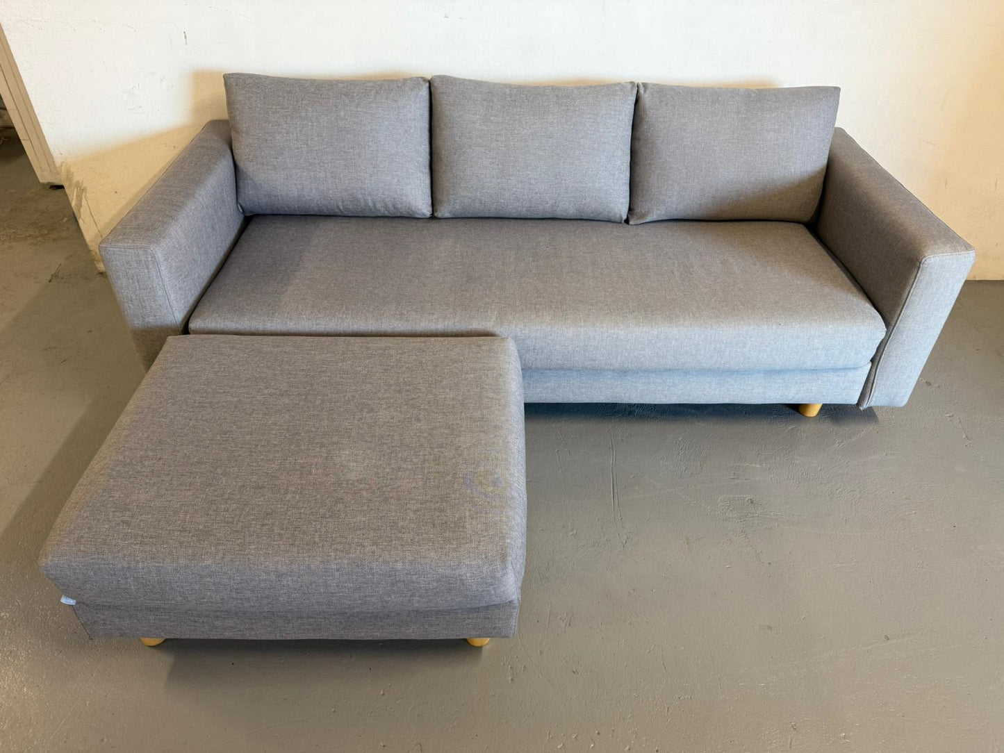 ⭐️ Koala 3 seater with ottoman | Pre-owned – Steam cleaned | SYDNEY WIDE DELIVERY