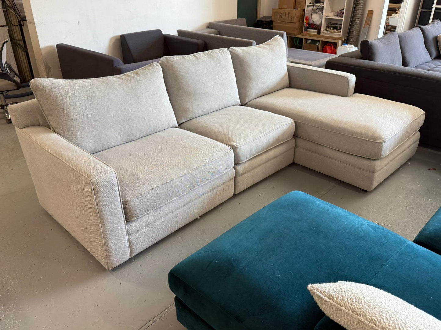⭐️Freedom L-shape Right hand chaise Sofa | Pre-owned – Steam cleaned | SYDNEY WIDE DELIVERY