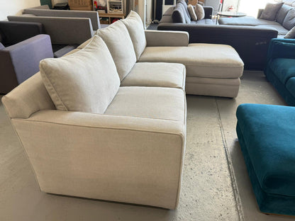 ⭐️Freedom L-shape Right hand chaise Sofa | Pre-owned – Steam cleaned | SYDNEY WIDE DELIVERY